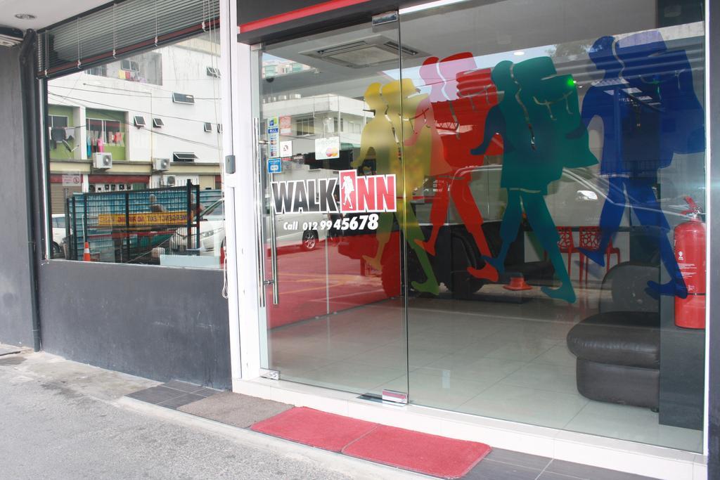 Walk Inn Miri Extérieur photo