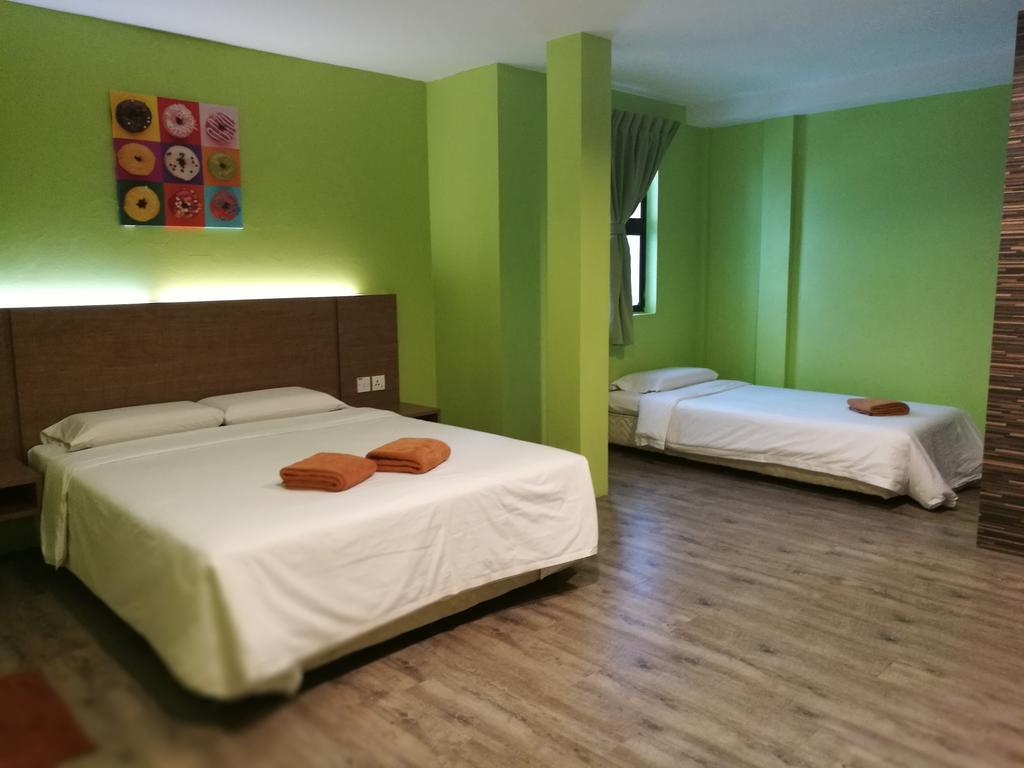 Walk Inn Miri Extérieur photo