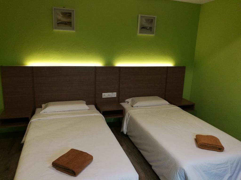 Walk Inn Miri Extérieur photo