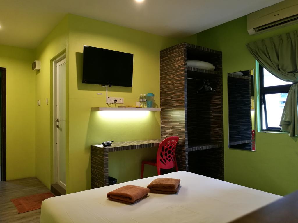 Walk Inn Miri Extérieur photo
