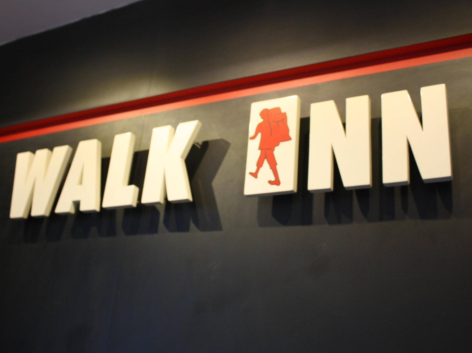 Walk Inn Miri Extérieur photo